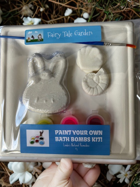 Paint Your Own Bath Bomb Kits: The Perfect Creative Gift for Kids (NEW)
